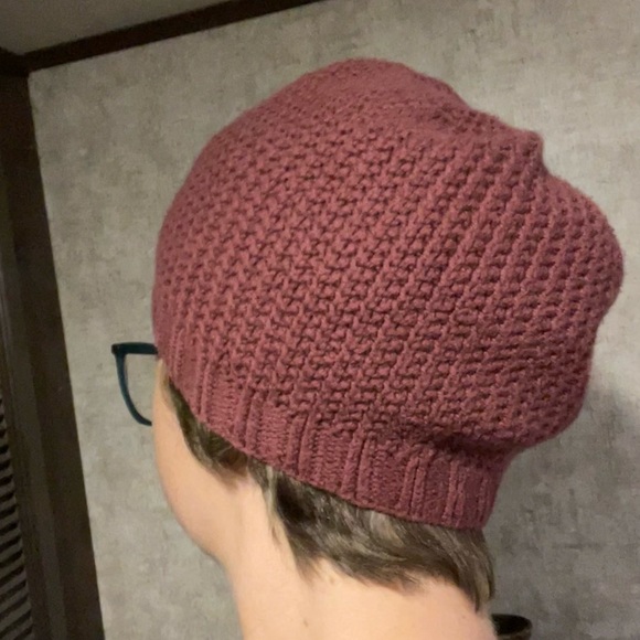 Hand Knit Slouchy Cotton Hat - Picture 4 of 5